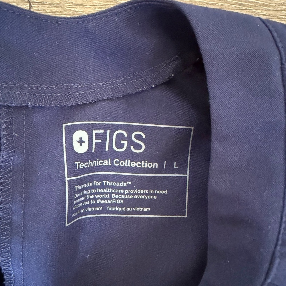 Figs Deep Blue Short Sleeve Men's Tee - Picture 2 of 4